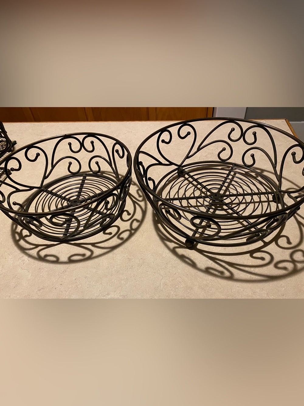 Decorative heavy Black Metal Fruit Bowl Set
